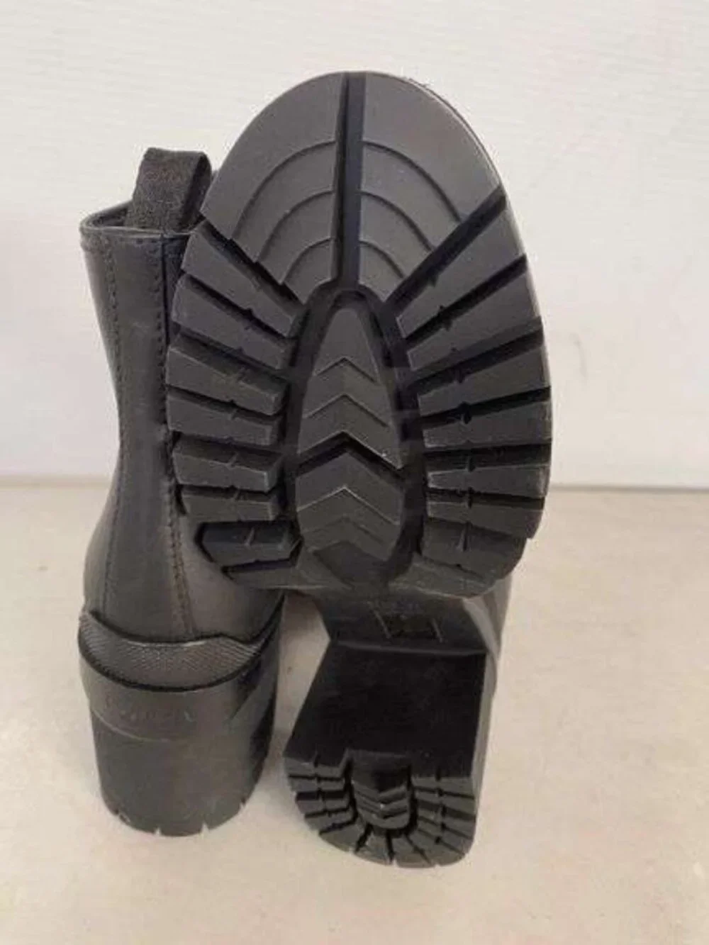Prada Black Leather Heeled Ankle Boots - EU 37 / US 7